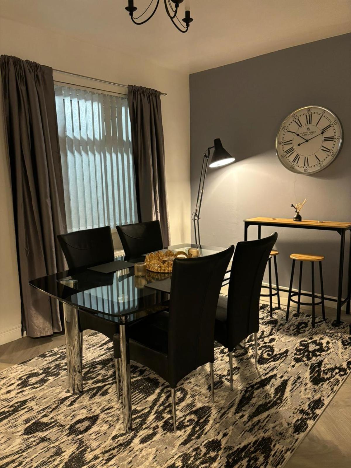 Holiday home Manor House Belfast